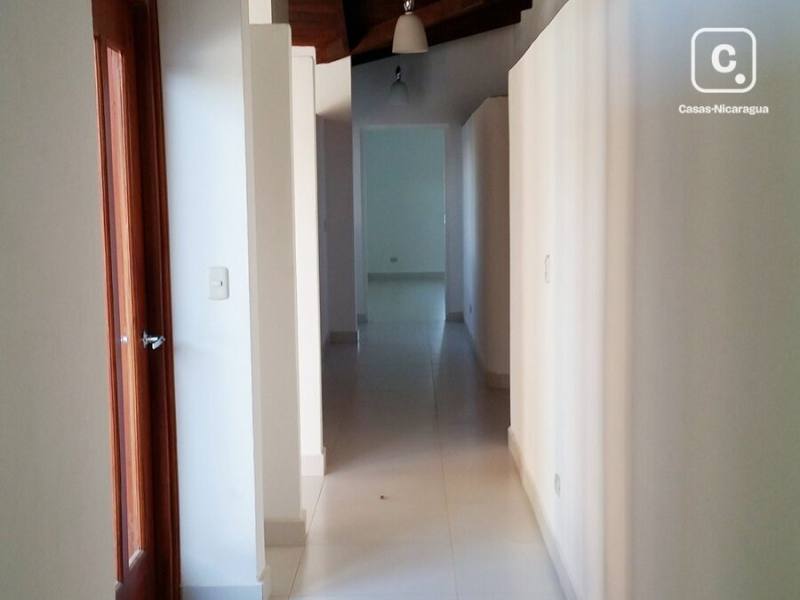 Casa en venta en Santo Domingo, Managua – 4 hab, 333 m²