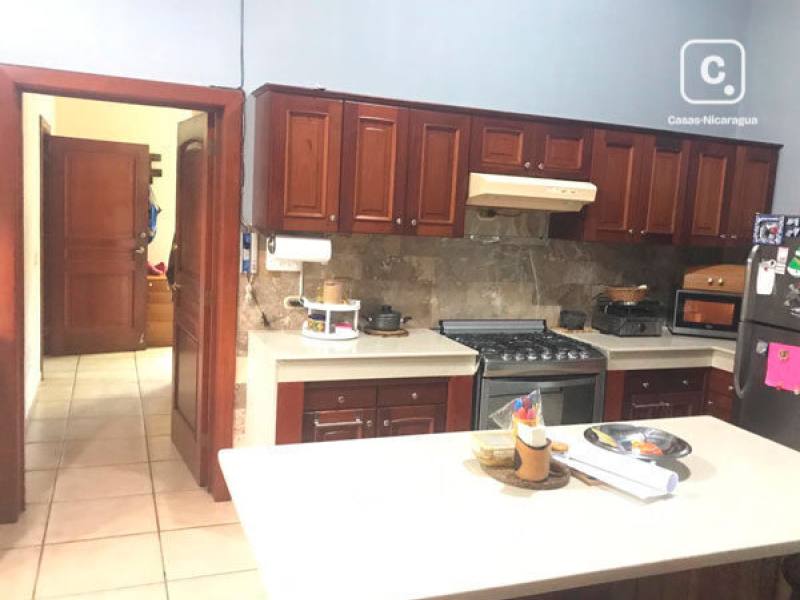Casa en venta o alquiler en Villa Fontana, Managua – 4 hab, 620 m²