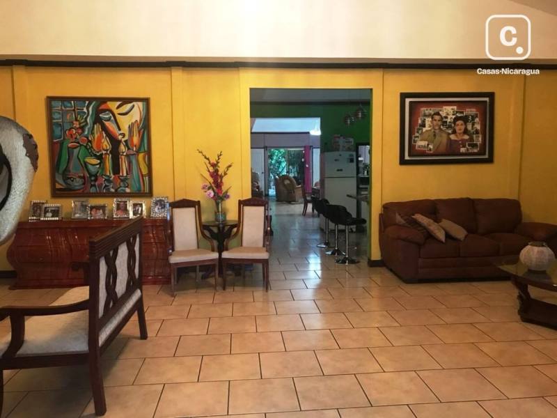 Casa en venta en Veracruz, Managua – 5 hab, 2,400 varas²