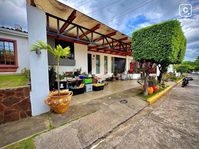 Casa en venta o alquiler en Veracruz, Managua – 3 hab