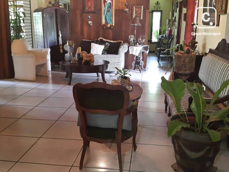 Casa en venta en Santo Domingo, Managua – 4 hab, 400 m², US$ 350,000