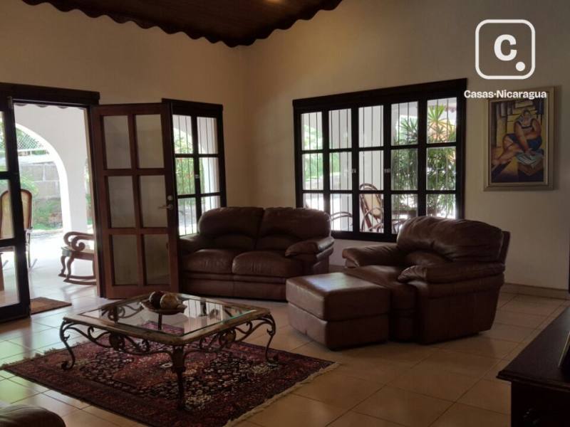 Casa en venta en Carretera Vieja a León, Managua – 5 hab, 464 m²
