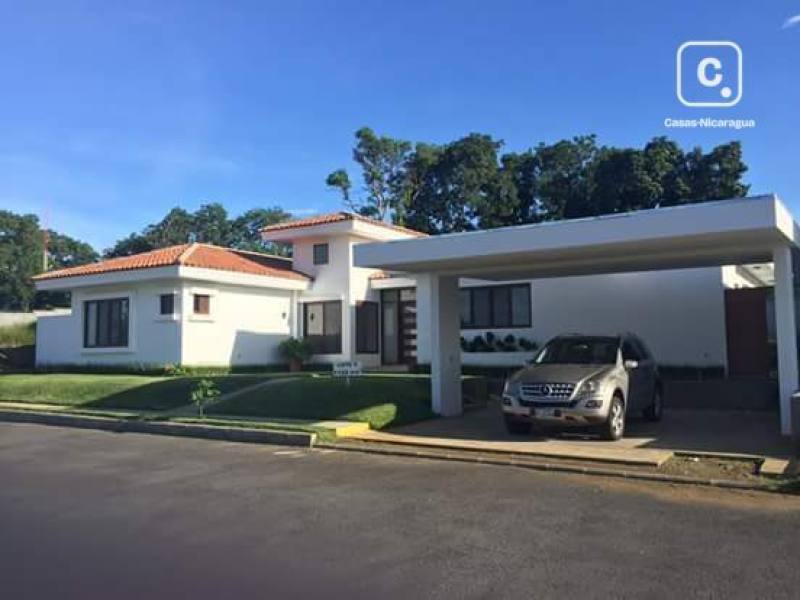Casa en venta en Santo Domingo, Managua – 3 hab, 283 m², US$ 380,000