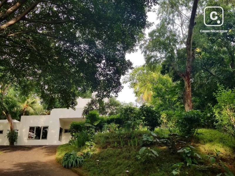Casa en alquiler en Carretera Sur, Managua – 3 hab, 350 m²