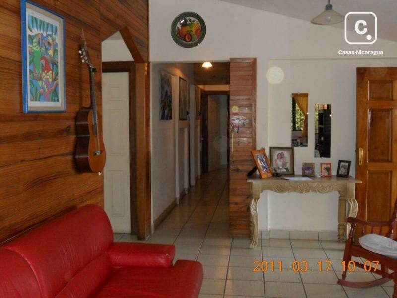 Casa en venta en Suburbana, Managua – 4 hab, 3,500 varas²