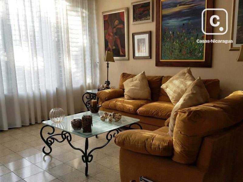 Casa en venta en Las Palmas, Managua – 4 hab, 497 m²
