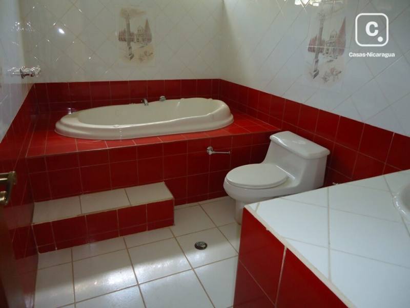 Casa en venta en Santo Domingo, Managua – 6 hab