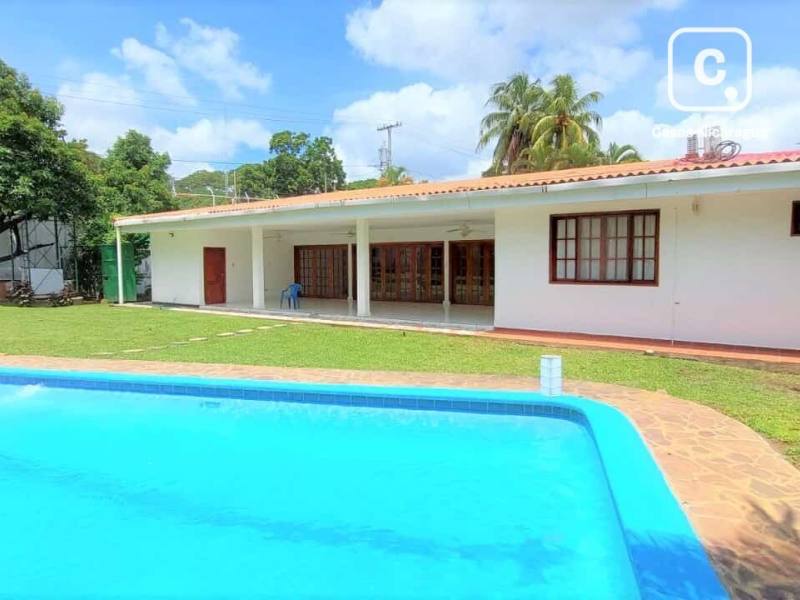 Casa en venta en Las Colinas, Managua – 4 hab, 342 m²