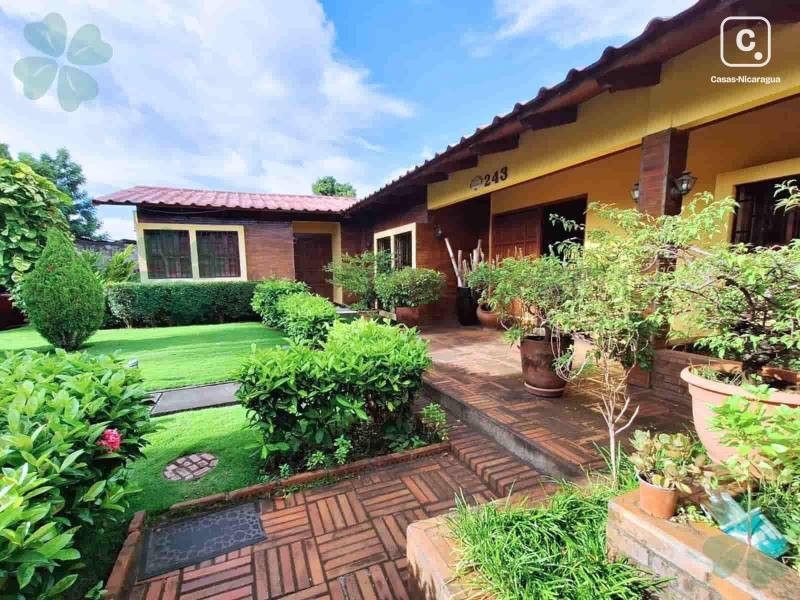 Casa en venta en Reparto San Juan, Managua – 3 hab, 300 m²