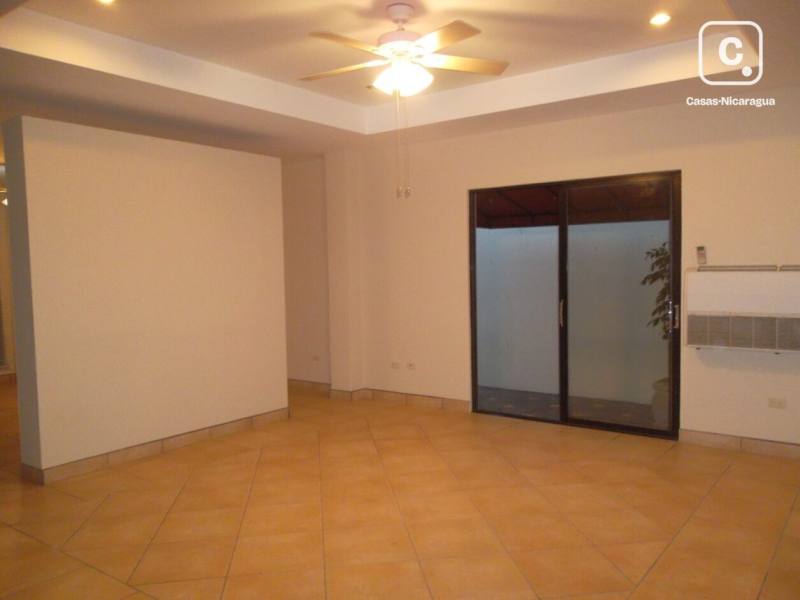 Casa en venta en Santo Domingo, Managua – 3 hab, US$ 210,000