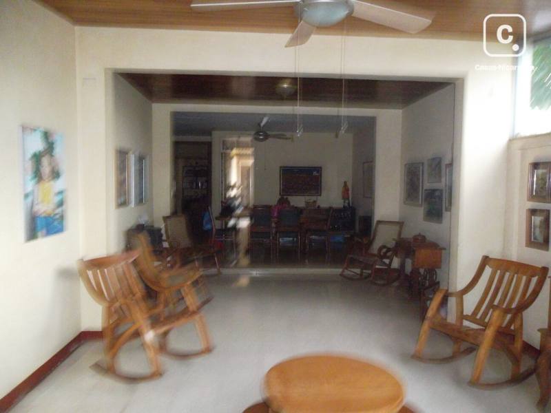 Casa en venta en Villa Fontana, Managua – 3 hab, 200 m², US$ 350,000
