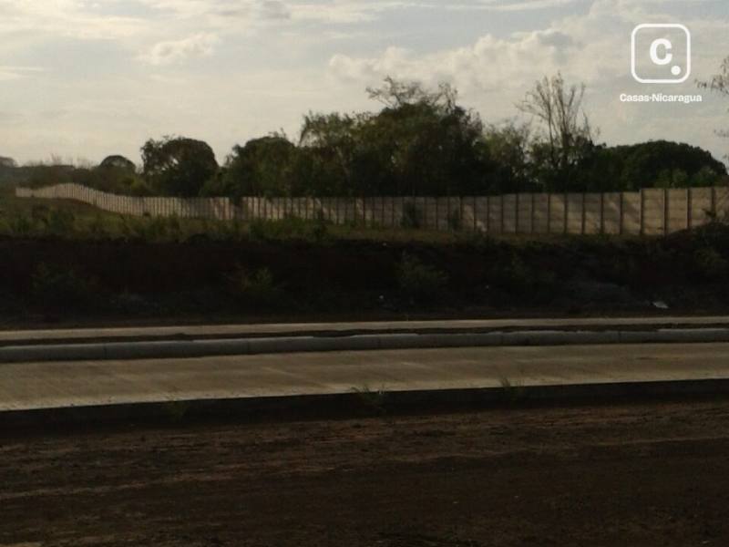 Terreno en venta en Sábana Grande, Managua – 300,000 varas²