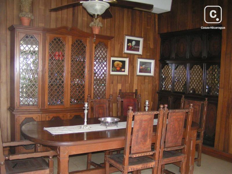 Casa en venta o alquiler en Bolonia, Managua – 5 hab