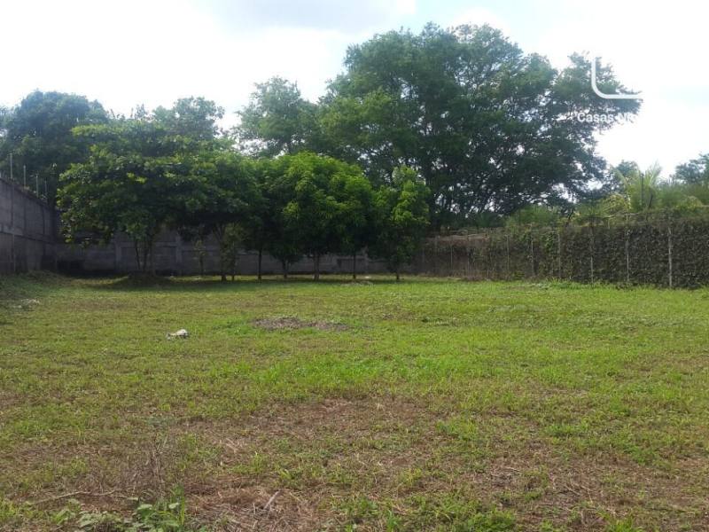 Terreno en venta en Las Colinas, Managua – 1,633 varas²