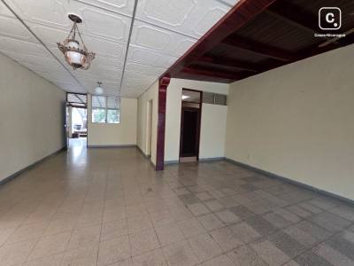 Casa en venta en Altamira, Managua – 4 hab, 220 m²