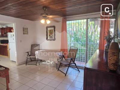 Casa en venta en Los Robles, Managua – 5 hab, 241 m²