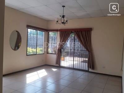 Casa en venta en Carretera Nueva León, Managua – 3 hab, 190 m²