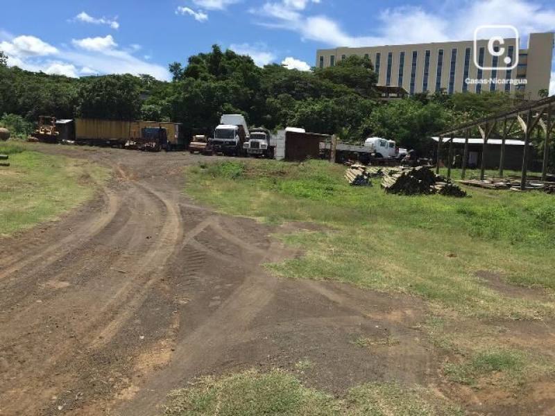 Terreno en venta en Pista Jean Paul Genie, Managua – 7,670 varas²