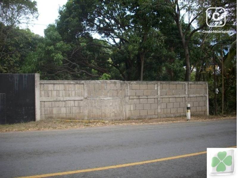 Terreno en venta en Carretera a Ticuantepe, Managua – 1,000 varas²