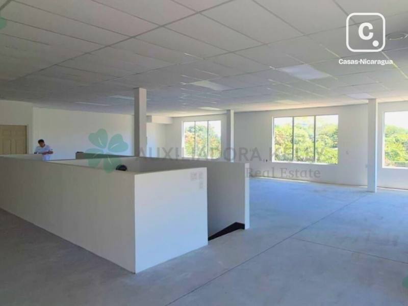 Edificio en alquiler en Los Robles, Managua – 380 m²