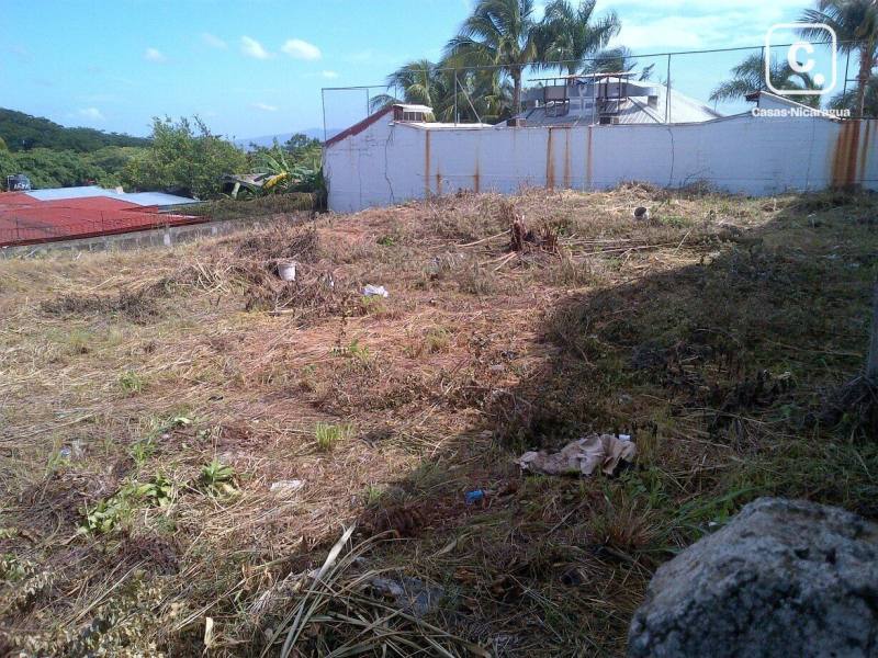 Terreno en venta en Villa Fontana, Managua – 1,000 varas²
