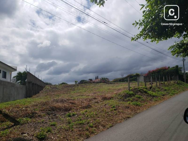 Terreno en venta en Pista Jean Paul Genie, Managua – 4,700 varas²