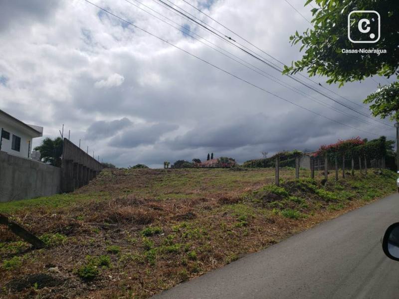 Terreno en venta en Pista Jean Paul Genie, Managua – 4,700 varas²