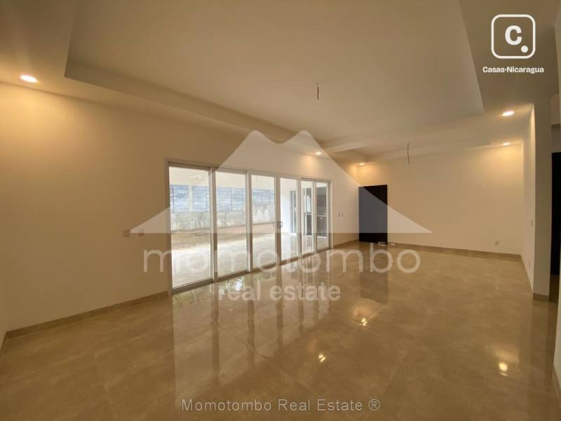 Casa en venta en Santo Domingo, Managua – 3 hab, 350 m²