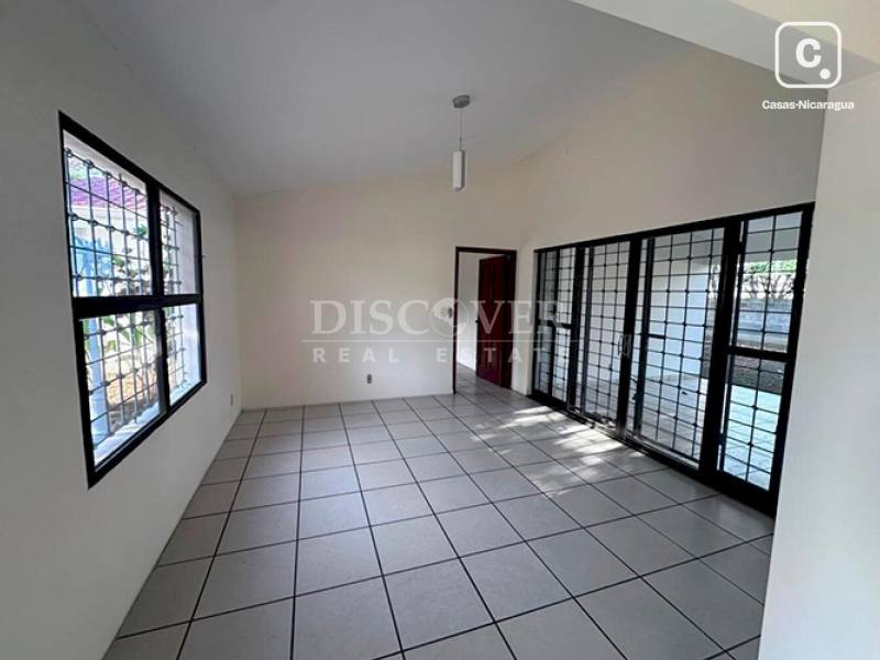 Casa en venta en Carretera Masaya, Managua – 3 hab, 240 m², US$ 230,000