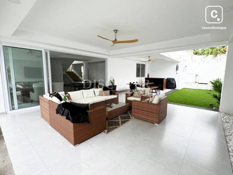 Casa en venta en Santo Domingo, Managua – 4 hab, 370 m²