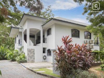 Casa de playa en venta en Tola, Rivas – 341 m²