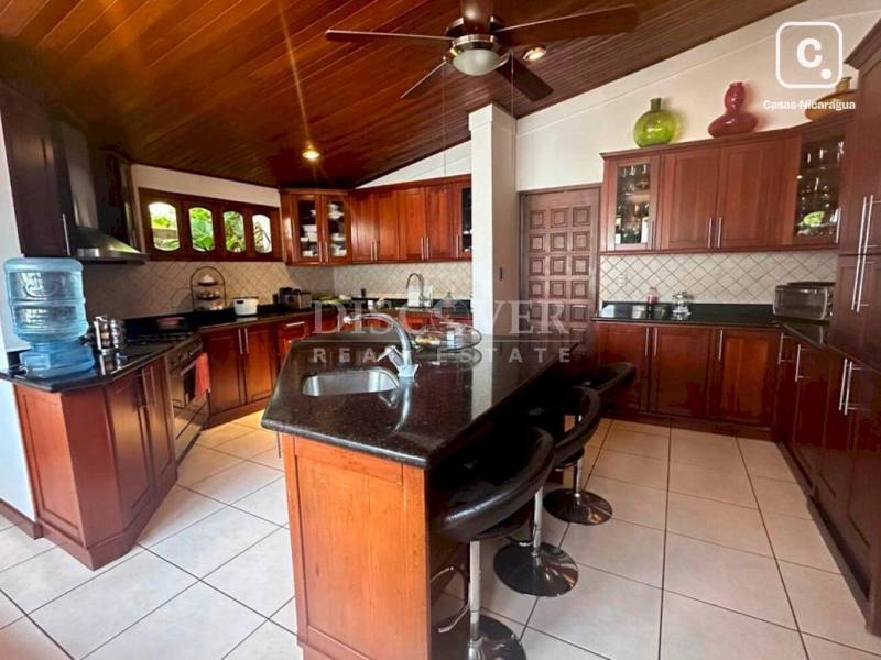 Casa en venta o alquiler en Carretera Sur, Managua – 4 hab, 400 m²