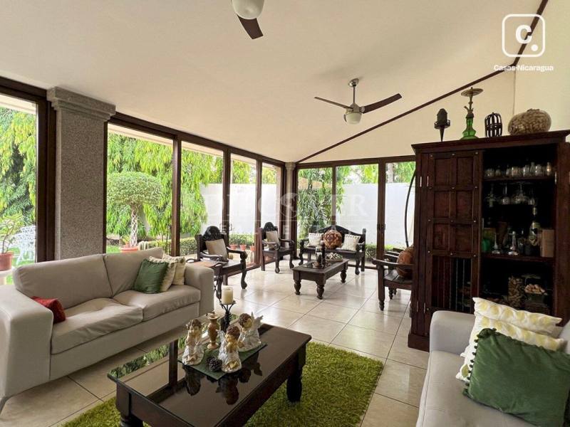 Casa en venta o alquiler en Santo Domingo, Managua – 4 hab, 396 m²