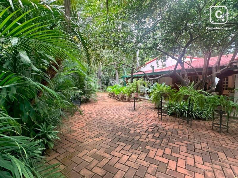 Casa en venta en Reparto San Juan, Managua – 3 hab, 306 m²
