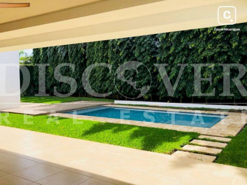 Casa en venta o alquiler en Santo Domingo, Managua – 3 hab, 327 m²