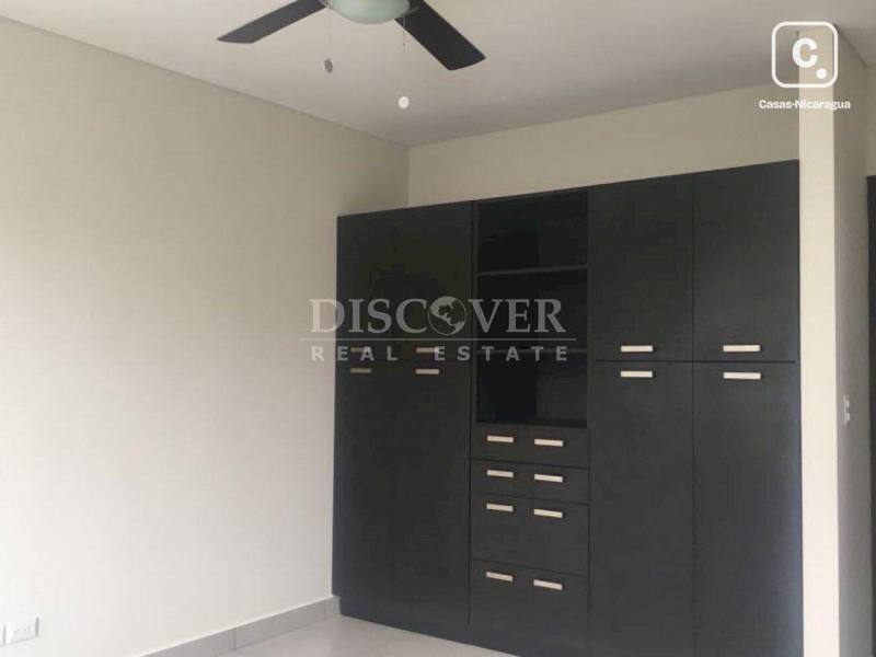 Casa en venta en Santo Domingo, Managua – 3 hab, 215 m²