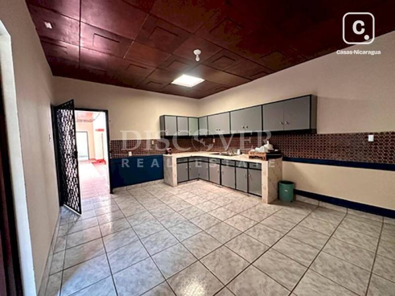 Casa en venta en Los Robles, Managua – 5 hab, 573 m²