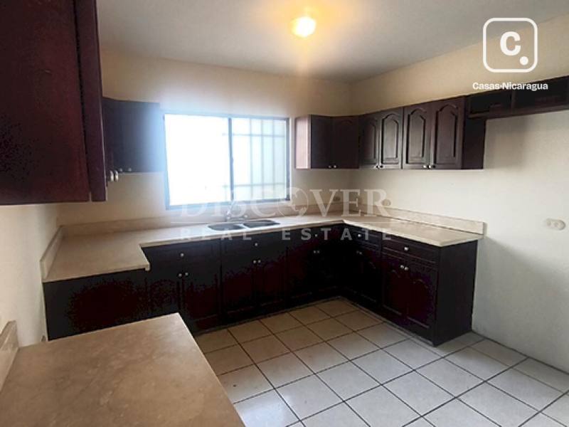 Casa en alquiler en Villa Fontana, Managua – 3 hab, 220 m²