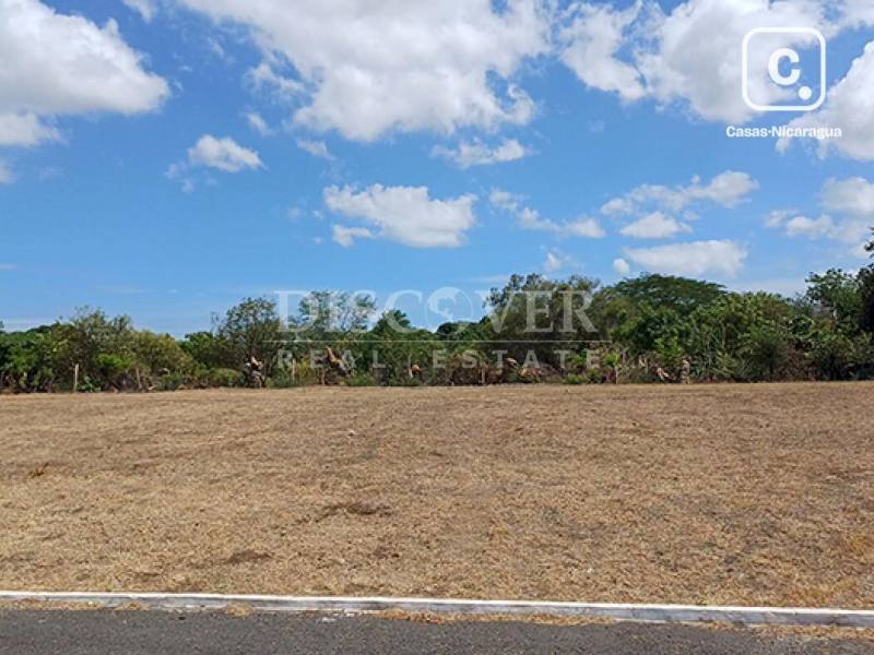 Terreno en venta en Veracruz, Managua – 349 varas²
