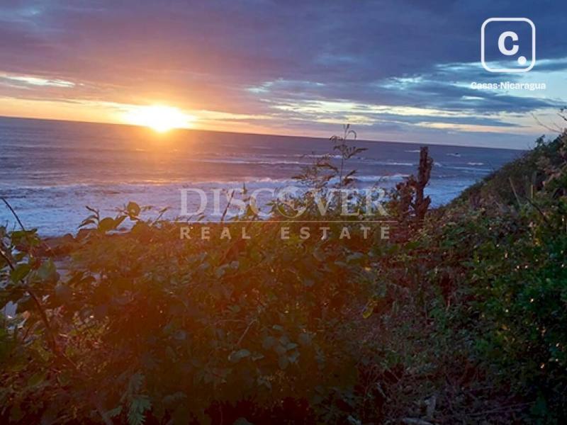 Casa de playa en venta en Huehuete, Carazo – 3 hab, 300 m²