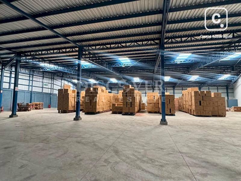 Bodega en alquiler en Carretera Nueva León, Managua – 1,633 varas²