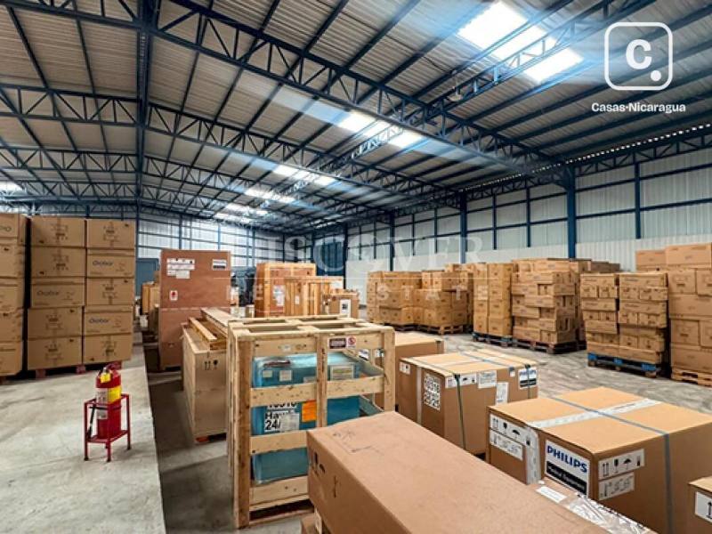 Bodega en alquiler en Carretera Nueva León, Managua – 1,633 varas²