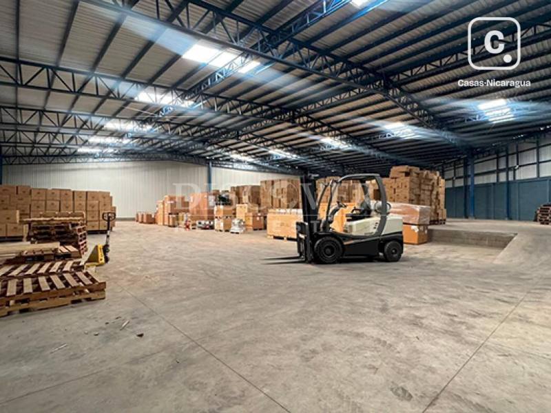 Bodega en alquiler en Carretera Nueva León, Managua – 1,633 varas²