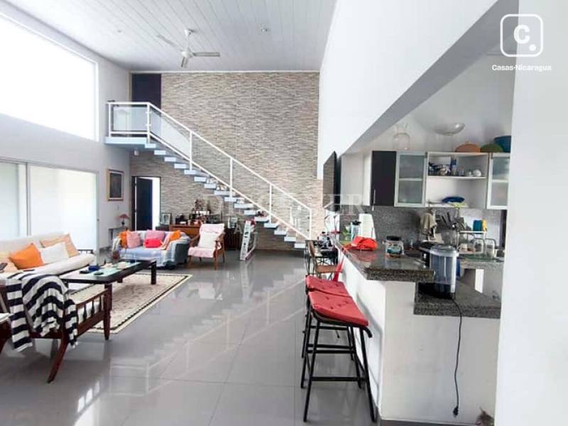 Casa en venta en Carretera Sur, Managua – 3 hab, 120 m², US$ 450,000