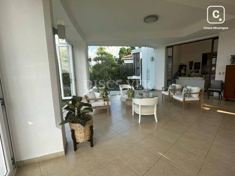 Casa en venta o alquiler en Villa Fontana, Managua – 6 hab, 1,100 m²