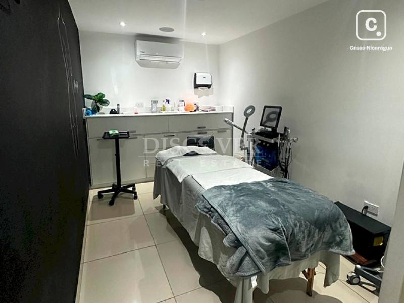 Local comercial en alquiler en Pista Jean Paul Genie, Managua – 62 m²