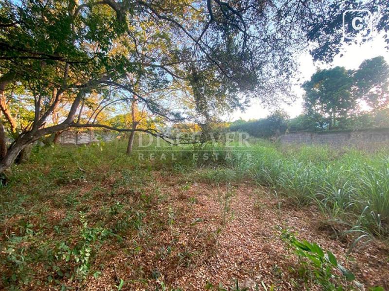 Terreno en venta en Las Colinas, Managua – 2,998 varas²