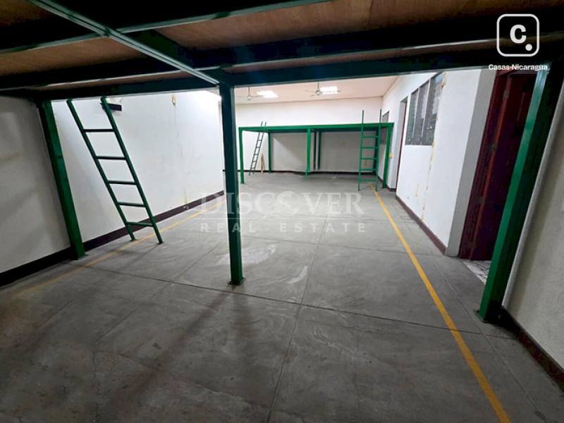 Bodega en alquiler en Los Robles, Managua – 300 m²