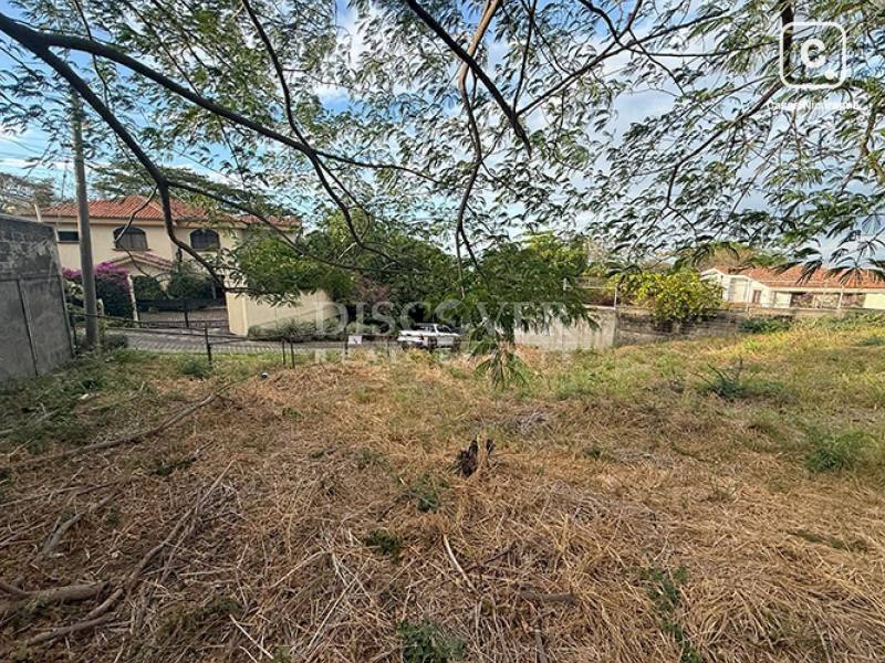 Terreno en venta en Villa Fontana, Managua – 2,089 varas²