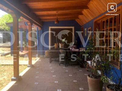 Casa en venta en Los Robles, Managua – 4 hab, 395 m²